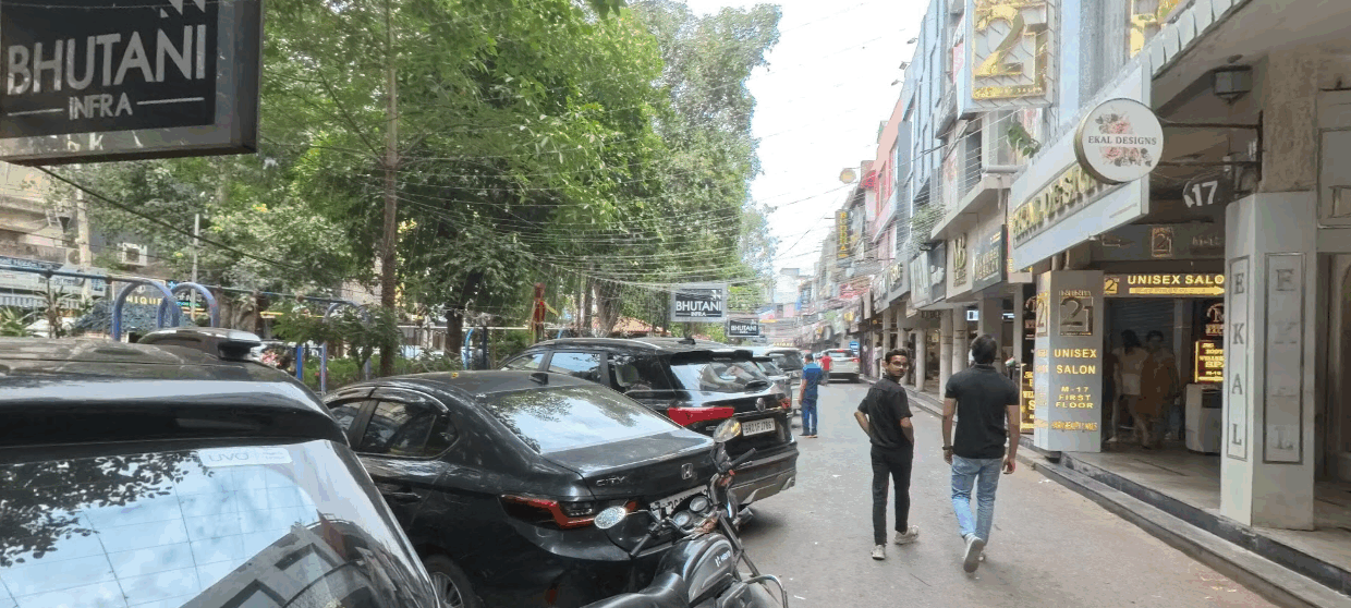 Retail shop for rent in Greater Kailash M Block Market, South Delhi